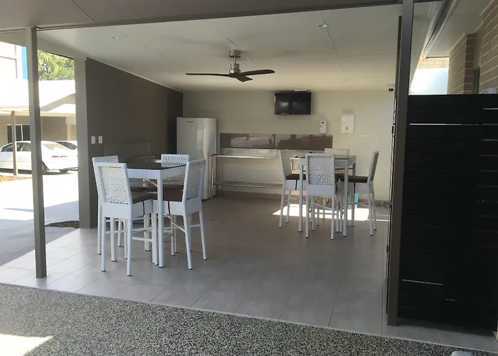 Athena Motel Apartments
