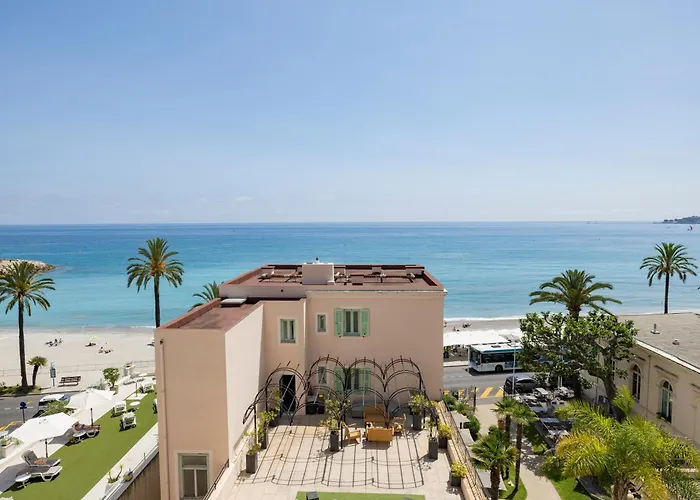 Hotel Vacances Bleues Balmoral