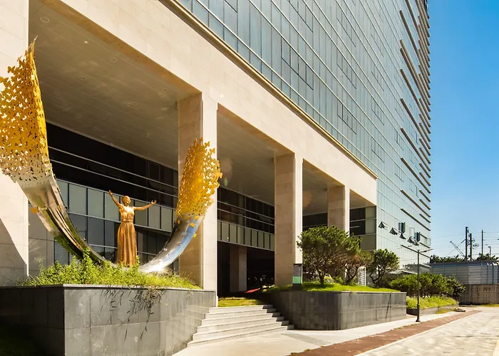 Golden Tulip Incheon Airport Hotel