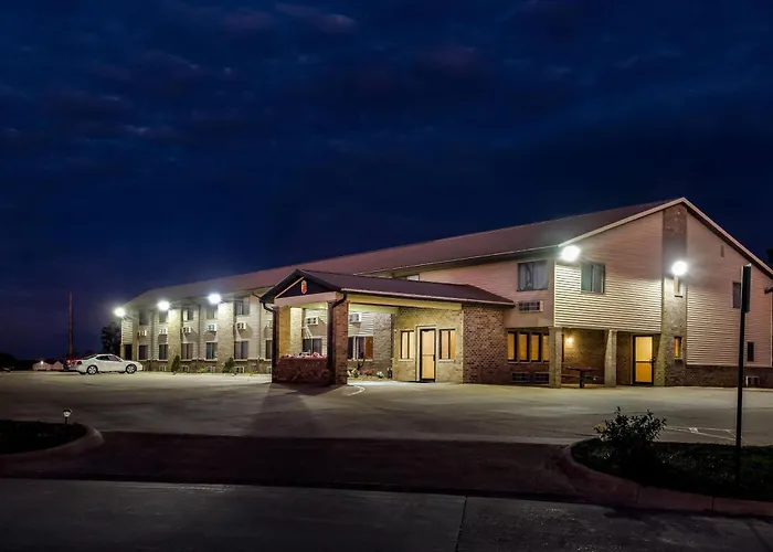 Super 8 By Wyndham Jefferson