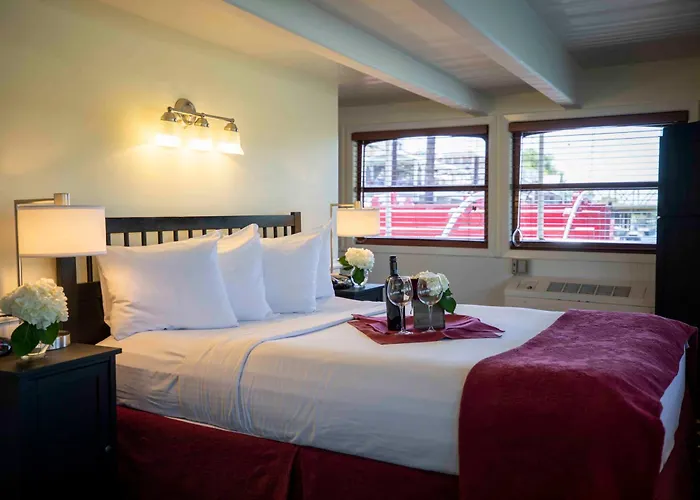 Delta King Hotel