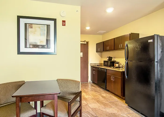 Cobblestone Hotel & Suites - Gering/Scottsbluff