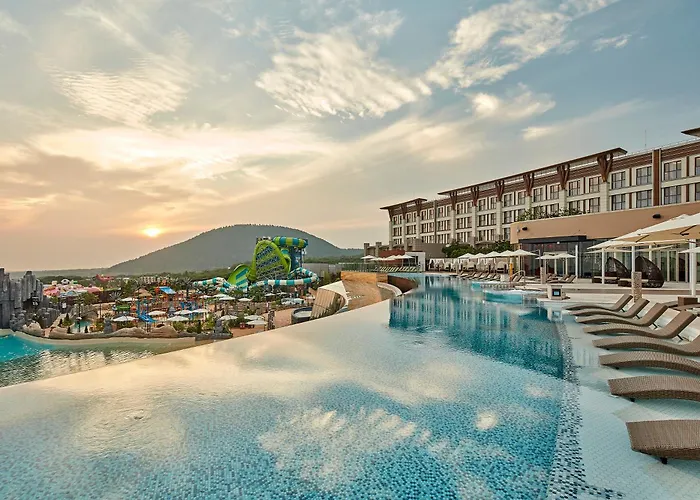 Shinhwa Jeju Shinhwa World Hotels