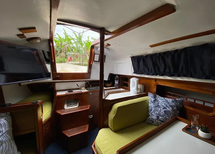 Ascot Bush Lodge