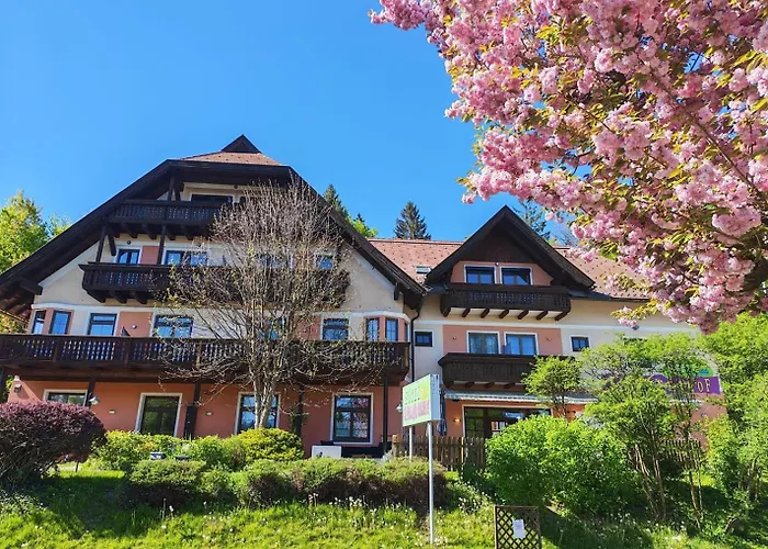Hotel Karntnerhof Velden By S4Y