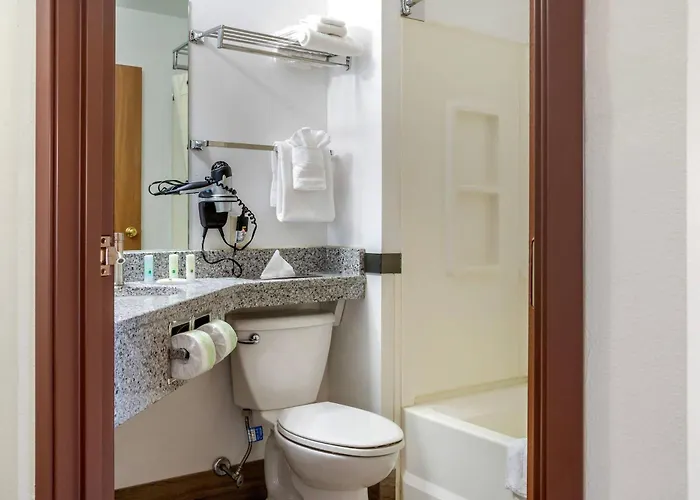 Quality Inn & Suites Prairie Du Chien