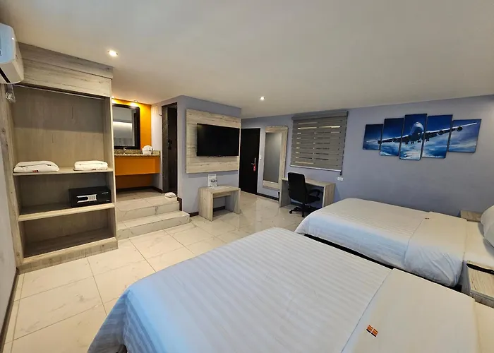 Hangar Inn Tj - Aeropuerto