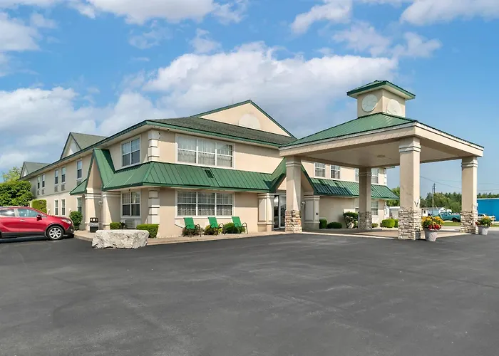 Quality Inn & Suites Manistique