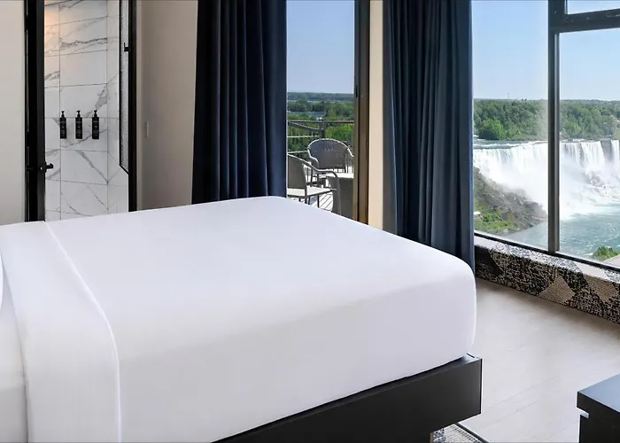 The Brock Niagara Falls Fallsview, Tapestry By Hilton
