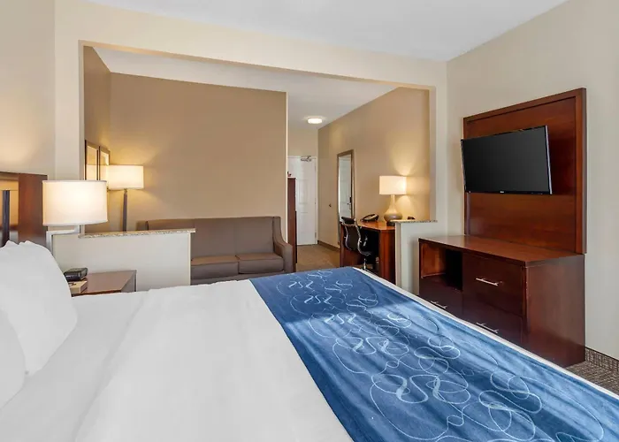 Comfort Suites Normal University Area