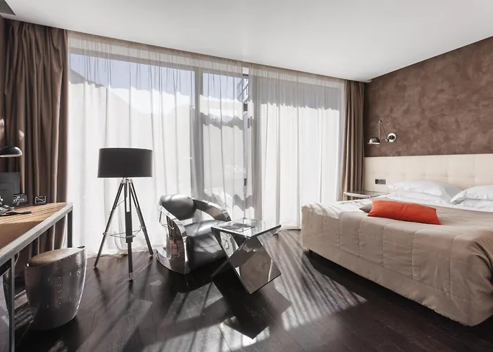M1 Club Hotel Odesa