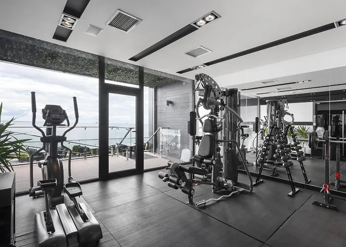 M1 Club Hotel Odessa