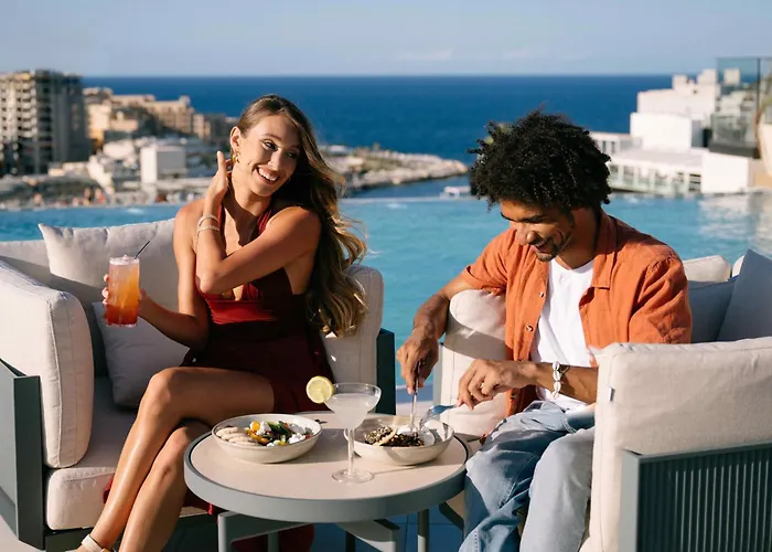 Hotel Voco Malta By Ihg à San Ġiljan