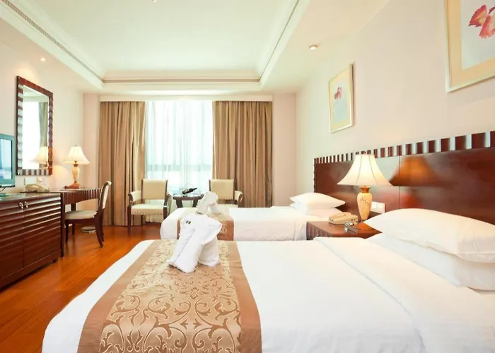 Sanya Baohong Hotel