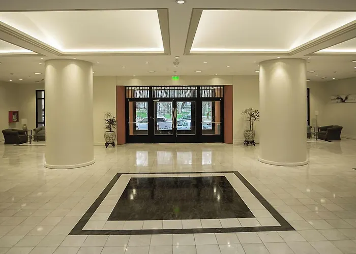 Austral Plaza Hotel