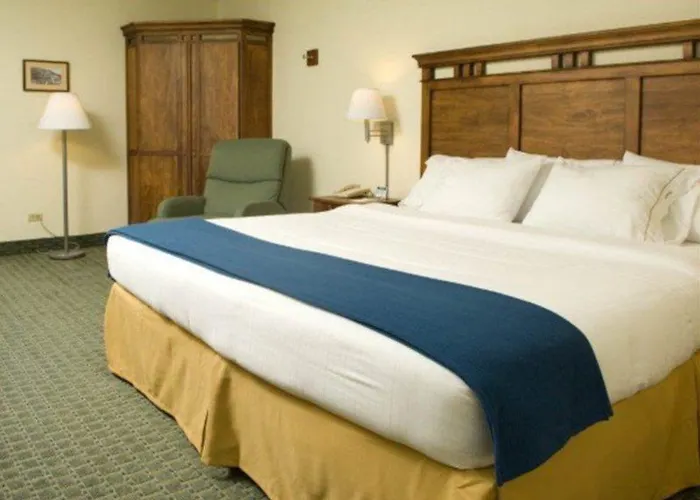 Holiday Inn Express San Jose Costa Rica Airport